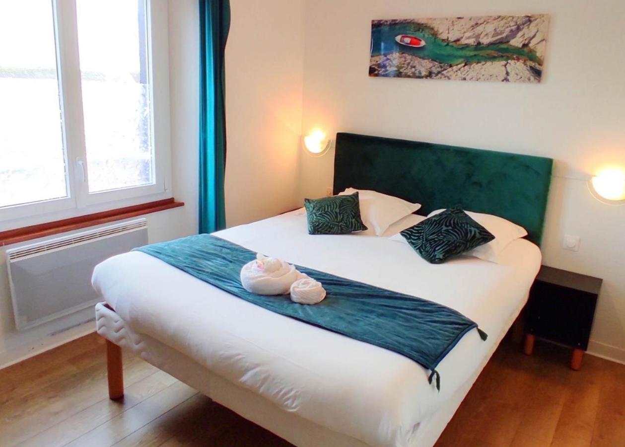 Montmartin-en-Graignes Auberge Aux Marais מראה חיצוני תמונה